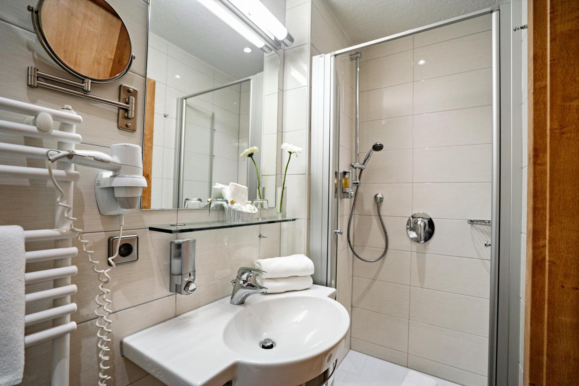 Отель Moehringers Schwarzwald 4*